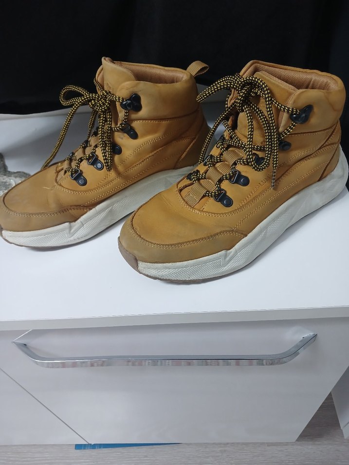 Erkek bağcıklı Bot - Görsel 4