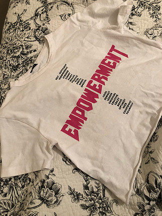 Zara Göbekten trendy tişört