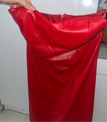 l Beden kırmızı Renk Kırmızı deri elbise