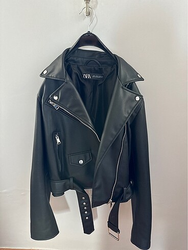 Zara Kadın Suni Deri Biker Ceket