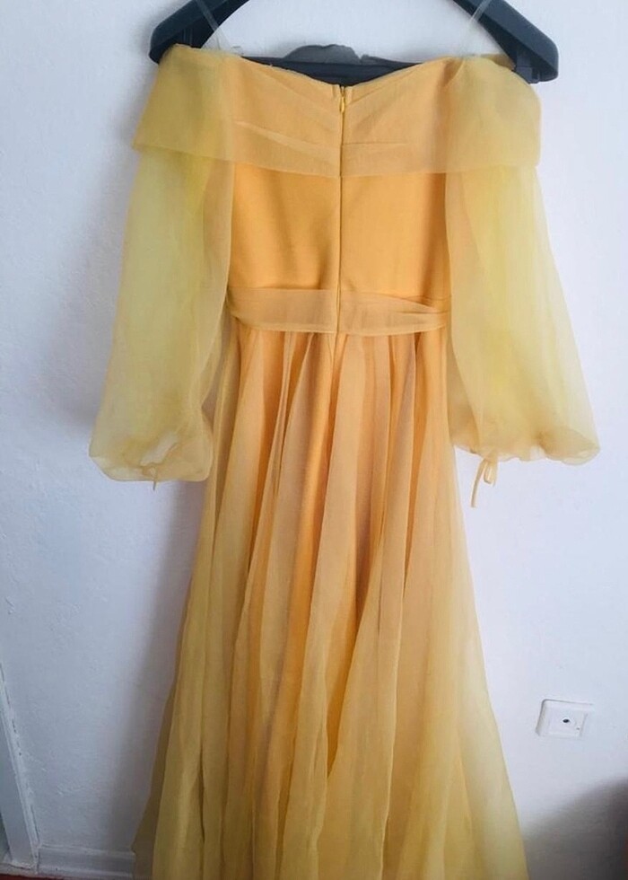 Omuz Detaylı Sarı Abiye - Görsel 4