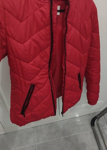 Kırmızı Fermuarlı Kadın Kış Montu - Görsel 3