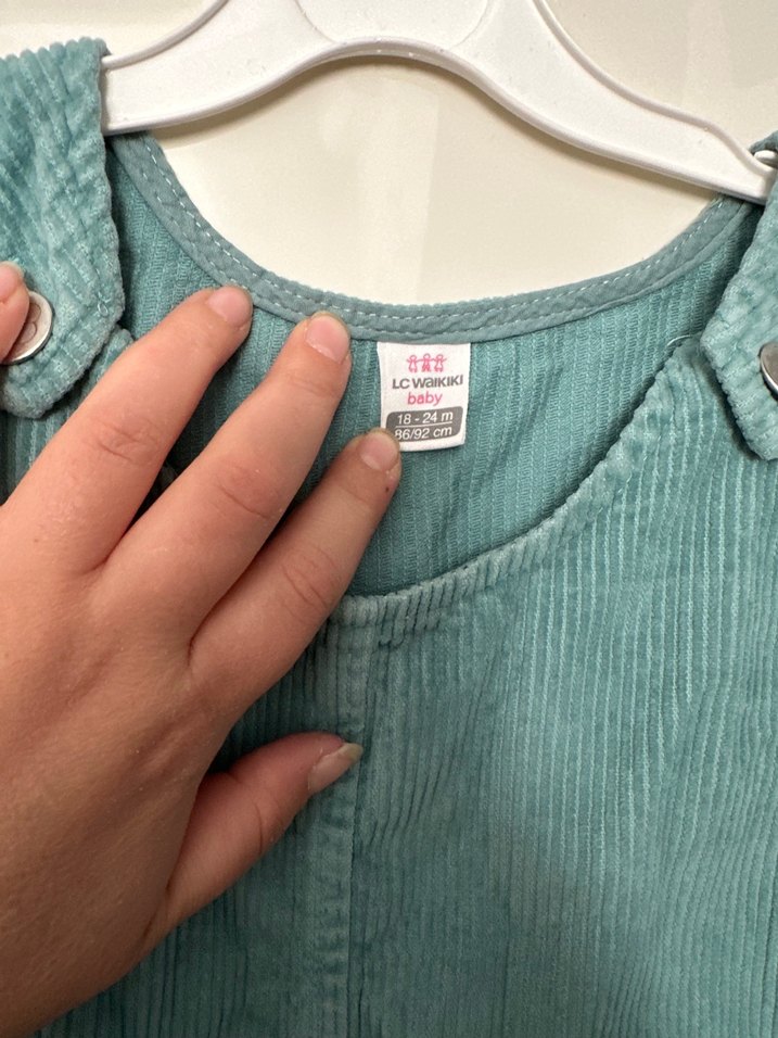 Kız Çocuk Turkuaz Kolsuz Keten Tulum - Görsel 3