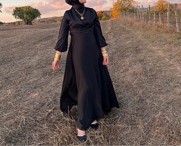 Tesettüre abiye