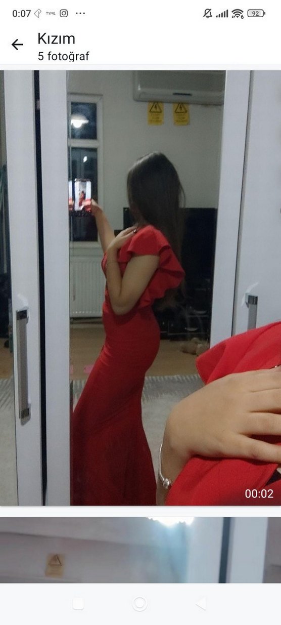 V Yaka Kırmızı Midi Kalem Elbise - Görsel 5