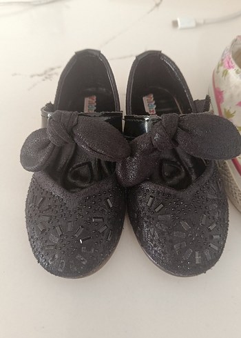 Velcro bantlı beyaz bağcıklı kız çocuk spor ayakkabı - Görsel 2