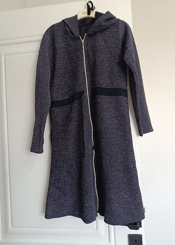 Kadın Gri Kapüşonlu Uzun Fermuarlı Kaban - Görsel 2