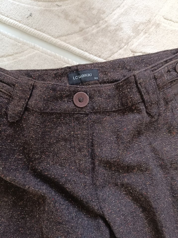 Düğmeli Kahverengi Kadın Yün Kumaş Pantolon - Görsel 4