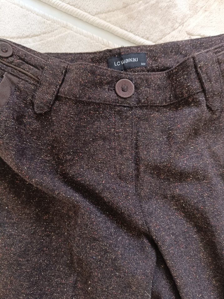 Düğmeli Kahverengi Kadın Yün Kumaş Pantolon - Görsel 2