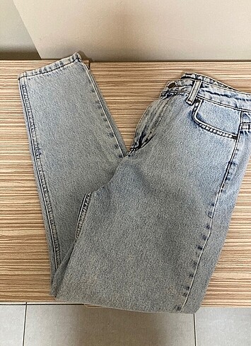 Açık mavi yüksek bel mom jeans