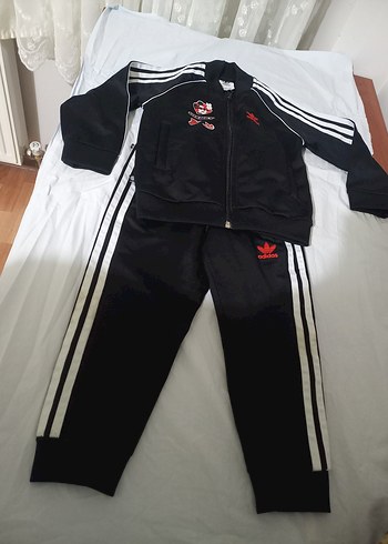 Adidas 4 Yaş