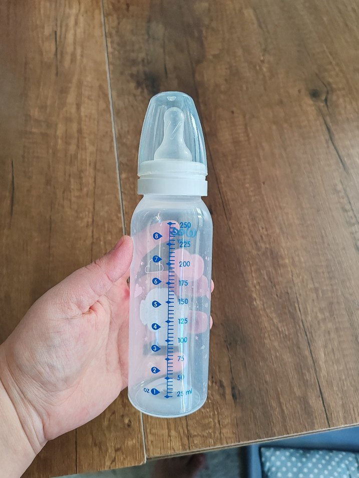 Beyaz Fil Desenli Plastik Bebek Biberonu - Görsel 2