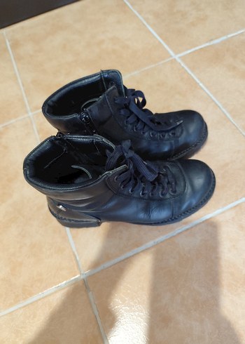 Siyah Deri Goth Kadın Botları - Görsel 3