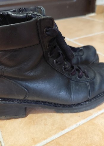 Siyah Deri Goth Kadın Botları - Görsel 4