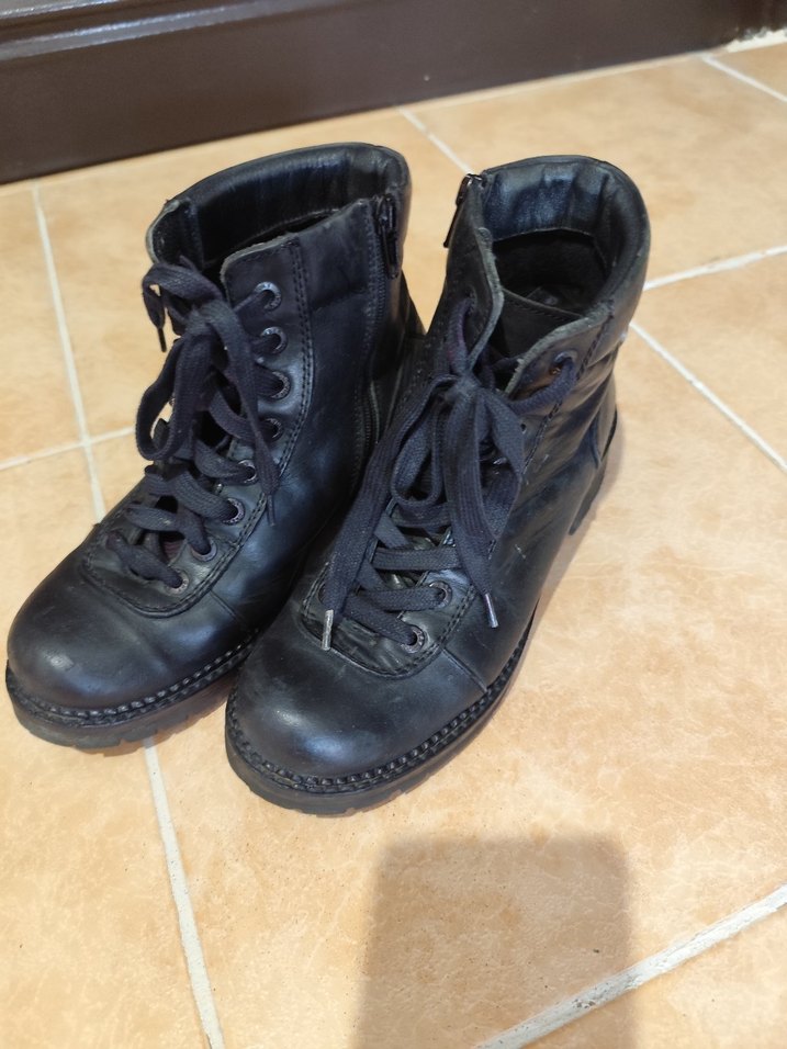 Siyah Deri Goth Kadın Botları - Görsel 2