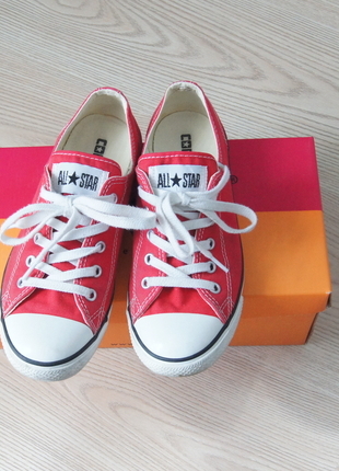 Converse kırmızı