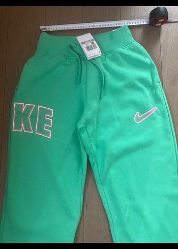Nike Kadın Yeşil Rahat Kesim Eşofman Altı