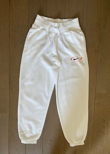 Nike orijinal etiketli Beyaz Kadın Rahat Kesim Sweatpant