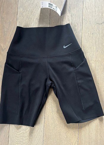 Nike orijinal etiketli Siyah Mini Sıkı Spor Şort