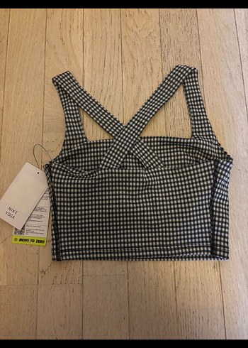 Nike yoga Kadın Siyah Kareli Askılı Crop Top - Görsel 2