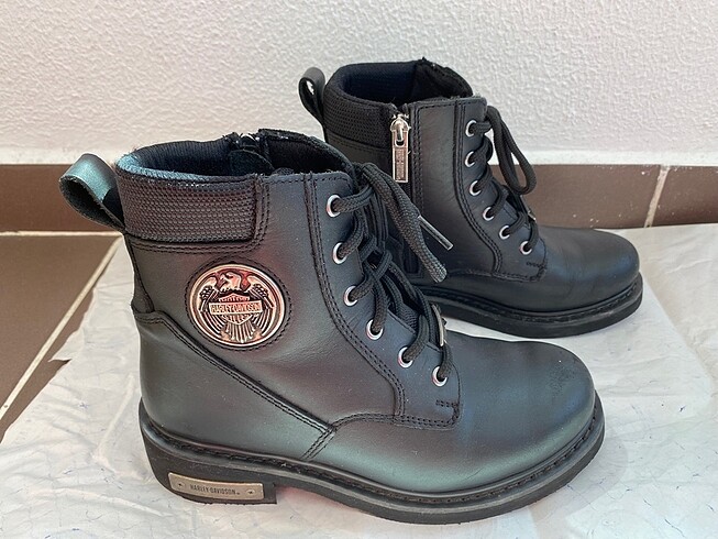 Harley Davidson Gibson Kadın Bot
