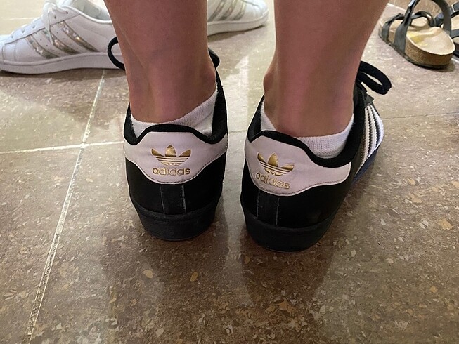 39 Beden Adidas Superstar Orijinal Ayakkabı