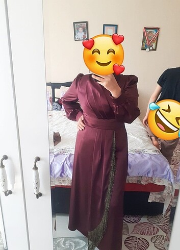 Bordo saten ozel gün elbisesi 