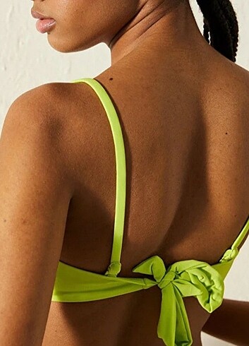 38 Beden yeşil Renk Penti Bikini Üstü 
