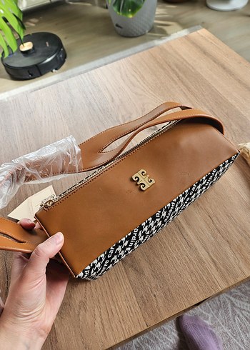 pierre cardin orijinal sıfır canta - Görsel 2