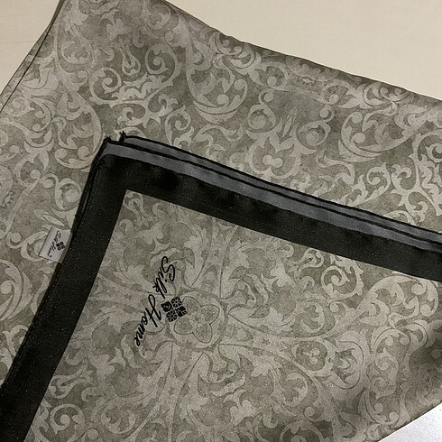 Silkhome eşarp