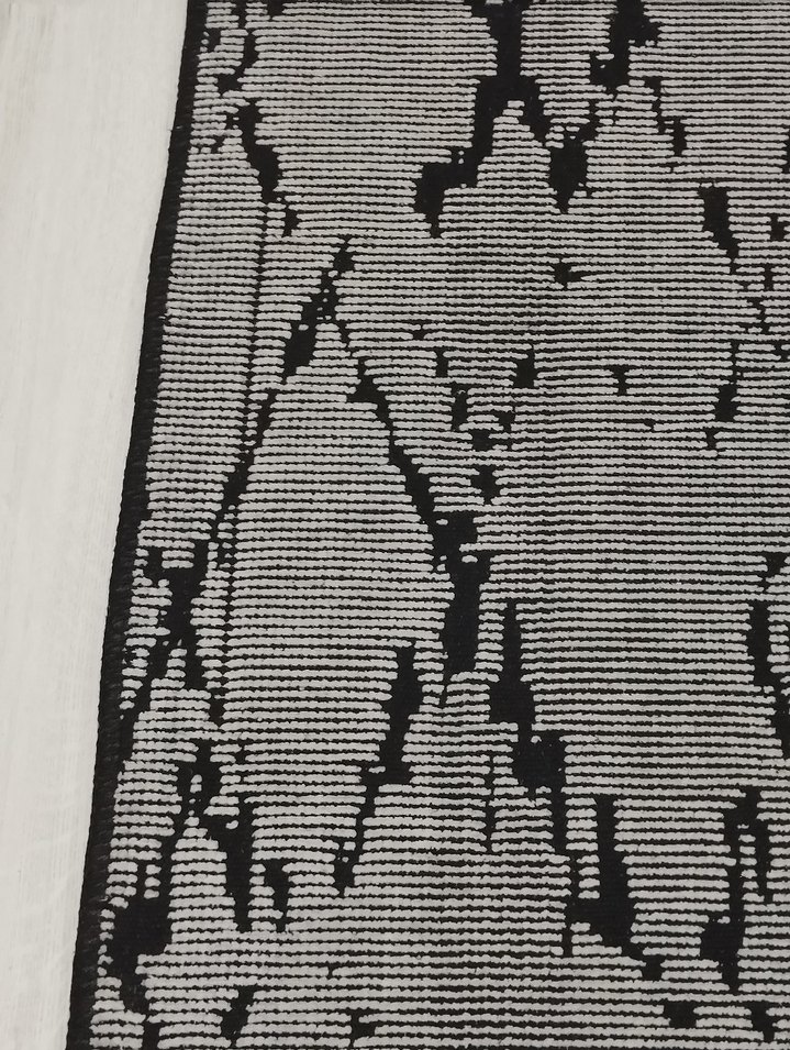 Grili siyahlı şönil halı - Görsel 5