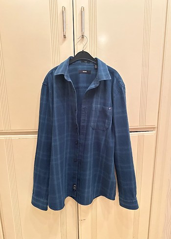 Düğmeli Koyu Mavi Denim Erkek Gömlek