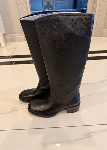 Kadın Siyah Deri Tokalı Dizüstü Bot - Görsel 5