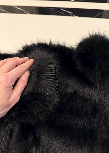 Siyah Peluş Kürk Detaylı Midi Mont - Görsel 7