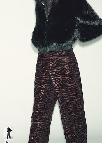 Siyah Peluş Kürk Detaylı Midi Mont - Görsel 3