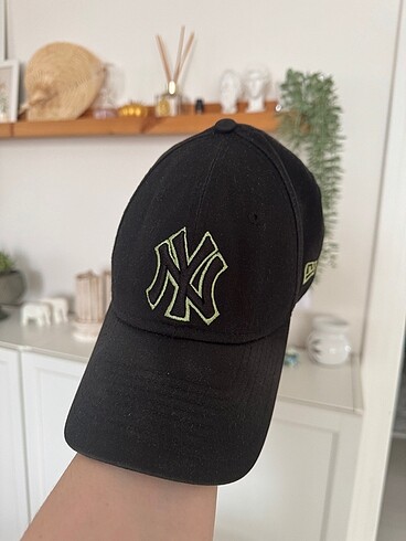 New era siyah şapka