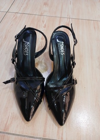 Siyah Tokalı Stiletto - Görsel 2