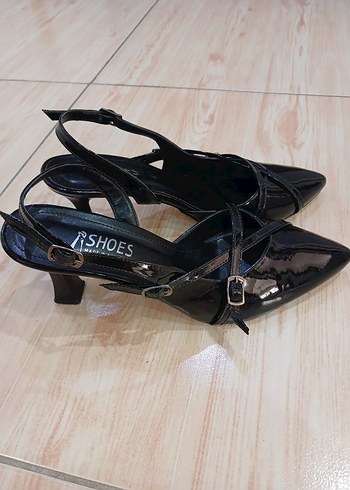 Siyah Tokalı Stiletto - Görsel 3