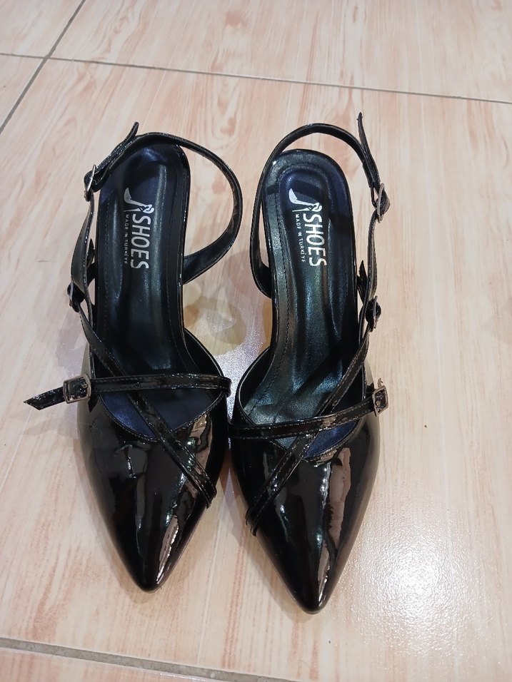 Siyah Tokalı Stiletto - Görsel 2