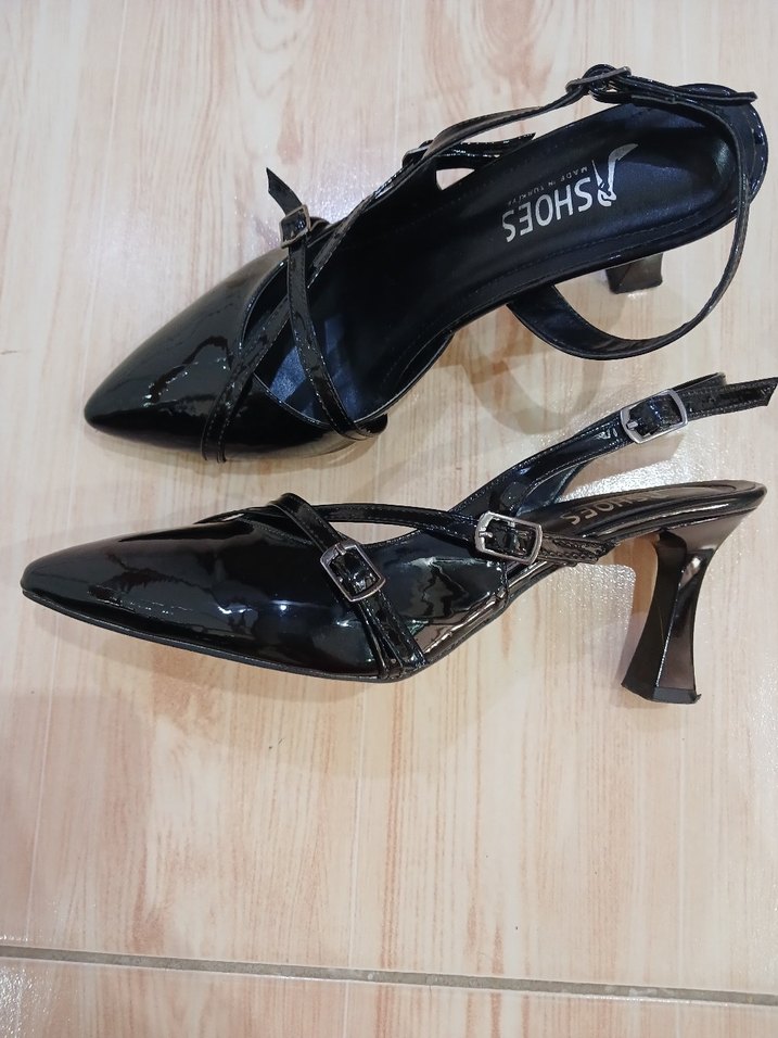 Siyah Tokalı Stiletto - Görsel 4