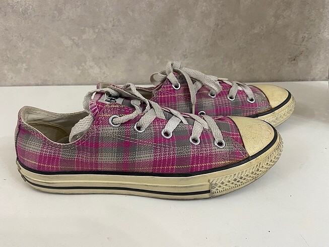 34 Beden mor Renk Converse