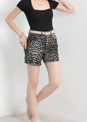 Kare yaka tişört - Görsel 3