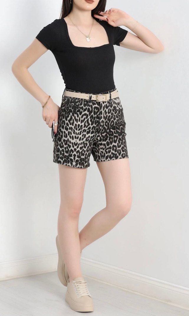 Kare yaka tişört - Görsel 3