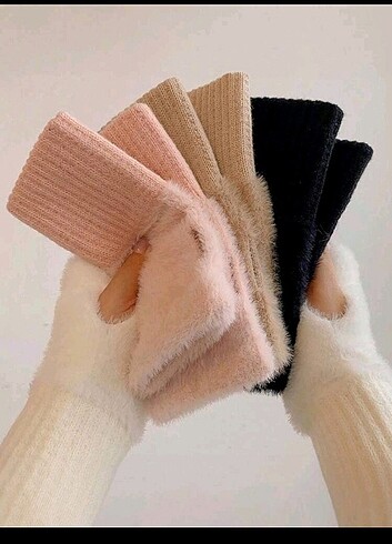 Beden Tüylü Peluş Pofuduk Eldiven Parmaksız pembe