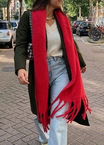 Kırmızı Pinterest Büyük Boy Yumoş Kalın Atkı Şal Bershka