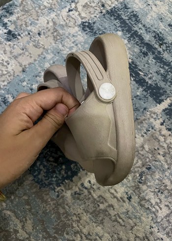 LC Waikiki Kız Çocuk Bej Tokalı Terlik