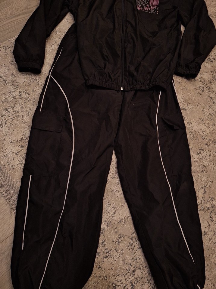 Siyah Fermuarlı Kadın Eşofman Takımı - Görsel 2