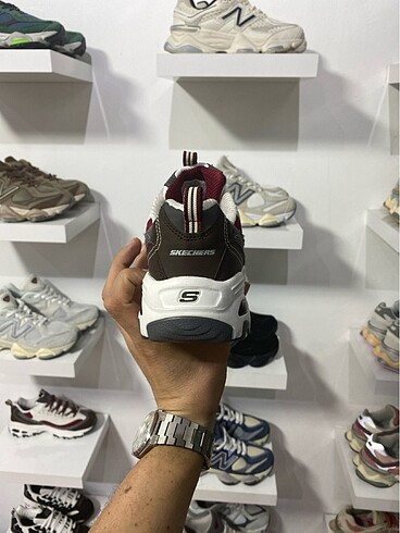 37 Beden bordo Renk Skechers