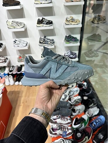 New balance xC72