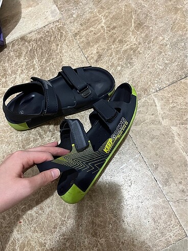LC Waikiki Erkek çocuk sandaleti